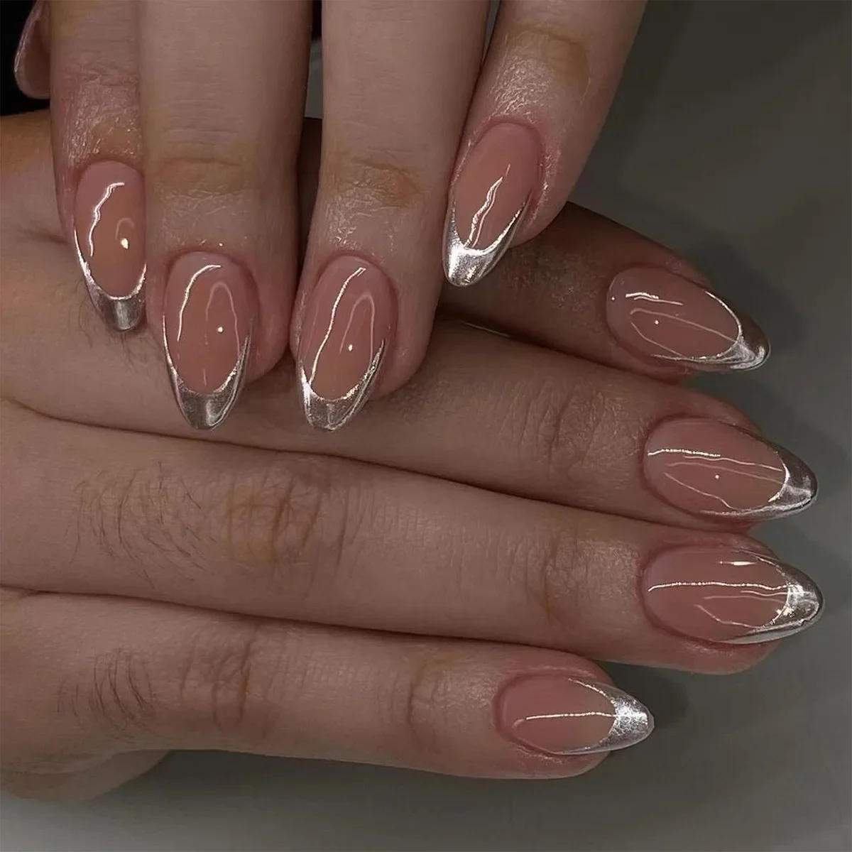 Polvo de brillo dorado Sexy, arte de uñas rosa lateral francés, uñas postizas rosas desnudas, uñas postizas terminadas desmontables, uñas postizas encantadoras