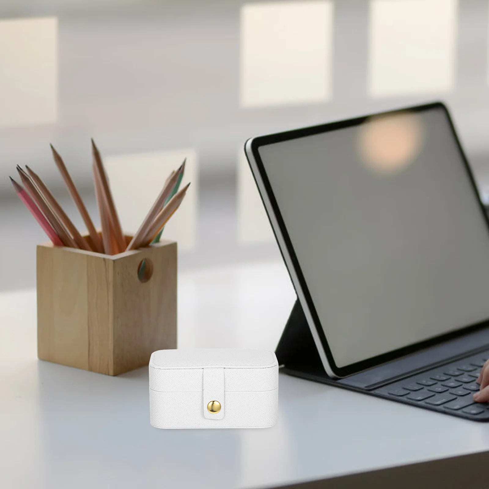 

Travel Jewelry Box Mini Ring Holder With Compartments For Earrings Rings Necklaces Portable Storage Case Jewelry Organizer