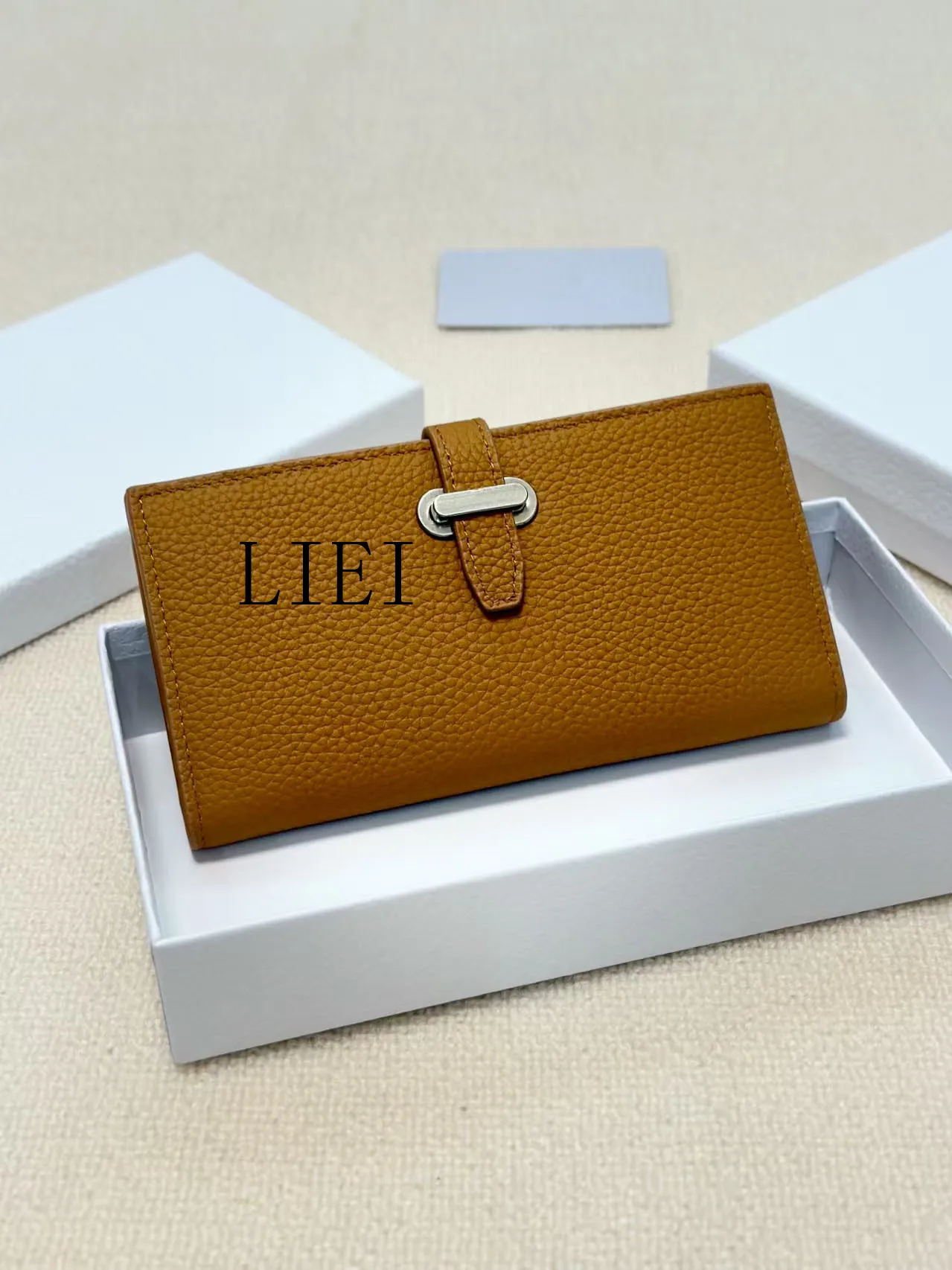 

Slots Design Wallet Long Checkbook High Capacity Retro Style For Men Leather Wallet Large Capacity Suit Bag Business Supplies 10