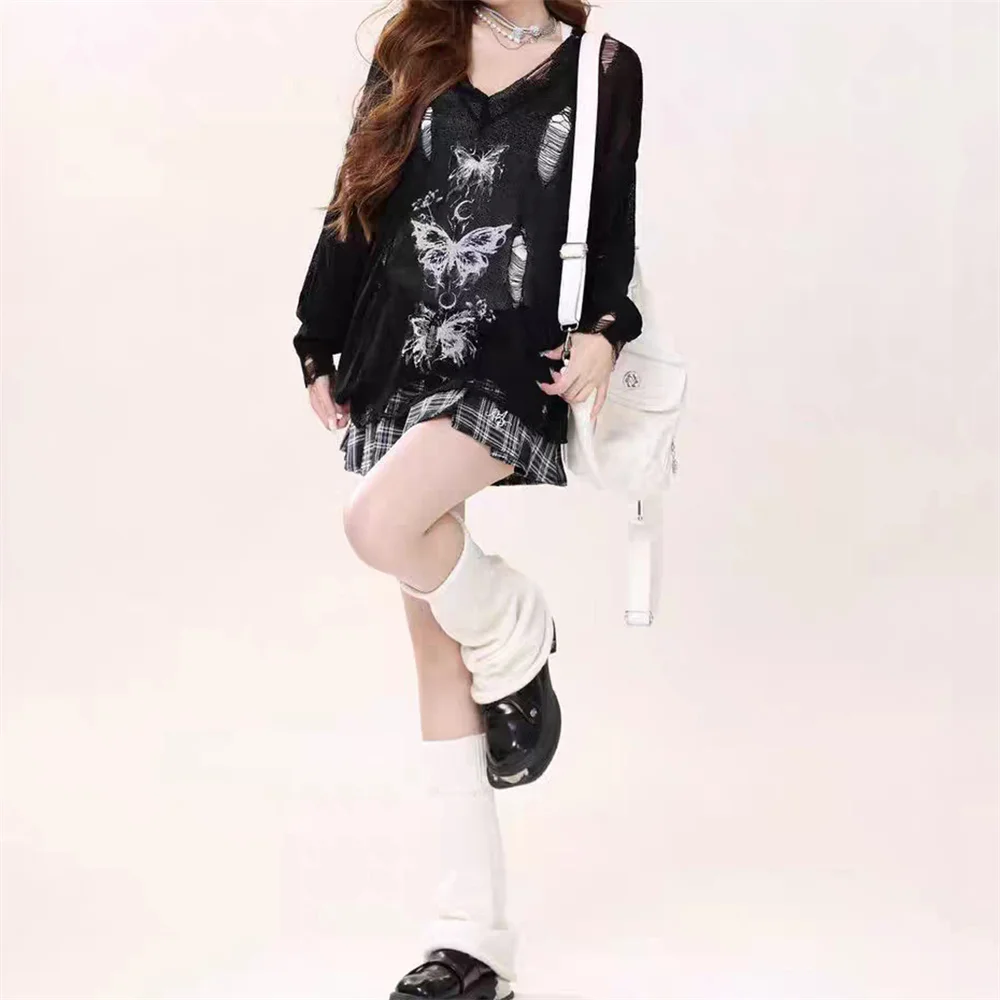 Camiseta Harajuku con estampado de grafiti gótico negro para mujer, camisetas coreanas Y2k de los años 90 Vintage de manga larga Emo rasgadas de los años 2000, ropa de verano