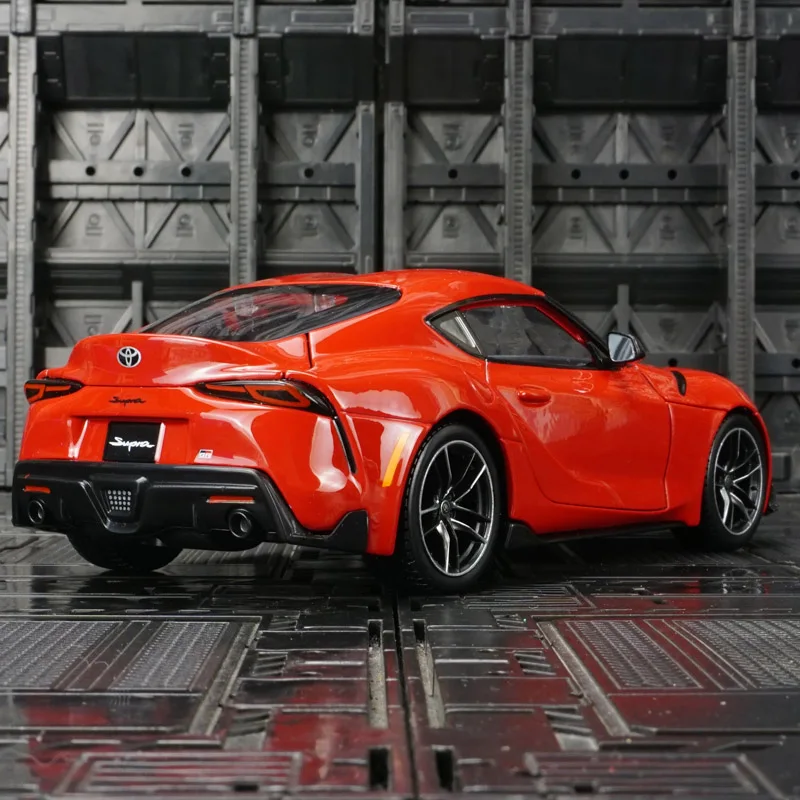 Maisto 1:24 Toyota GR Supra Alloy Car Model Supercar Toy Car suitable for collection and can be given as a gift to children