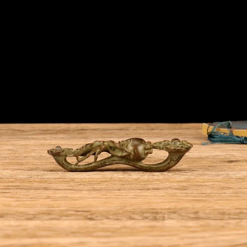 Antique-style alloy Ruyi ornament, antique collection, imitation bronze ginseng Ruyi decorative piece, craft item