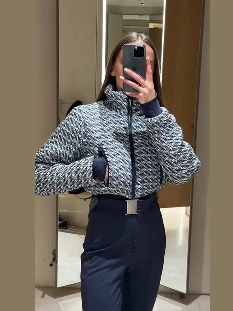 Conjunto de mono de esquí patchwork para mujer, chaqueta corta con cinturón y cremallera de manga larga, pantalones acampanados, traje de esquí femenino para otoño-invierno 2025