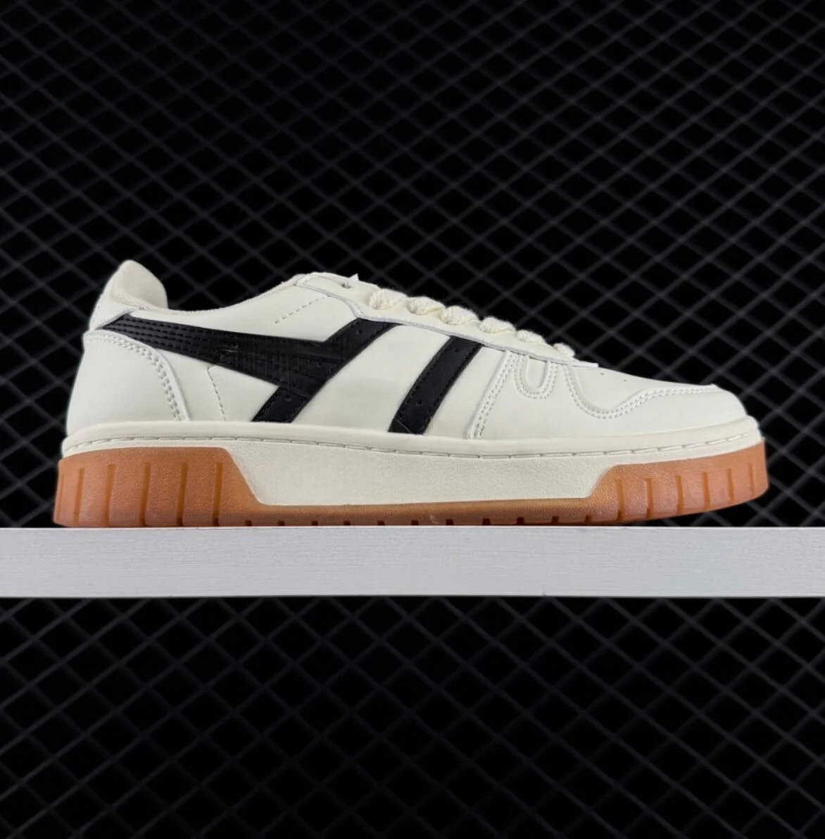 

2026 New Men Women Comprehensive Physical Training Running Shoes Outdoor Breathable Cushioning Sneakers ‮seohS asicseS