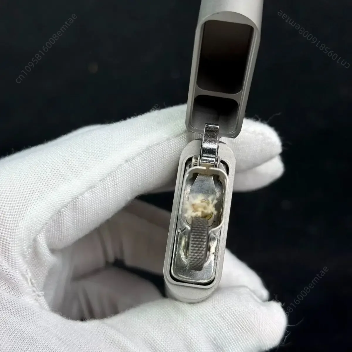 New titanium alloy ultra-thin rounded fuel lighter, windproof grinding wheel lighter, cigarette accessories, men's gift