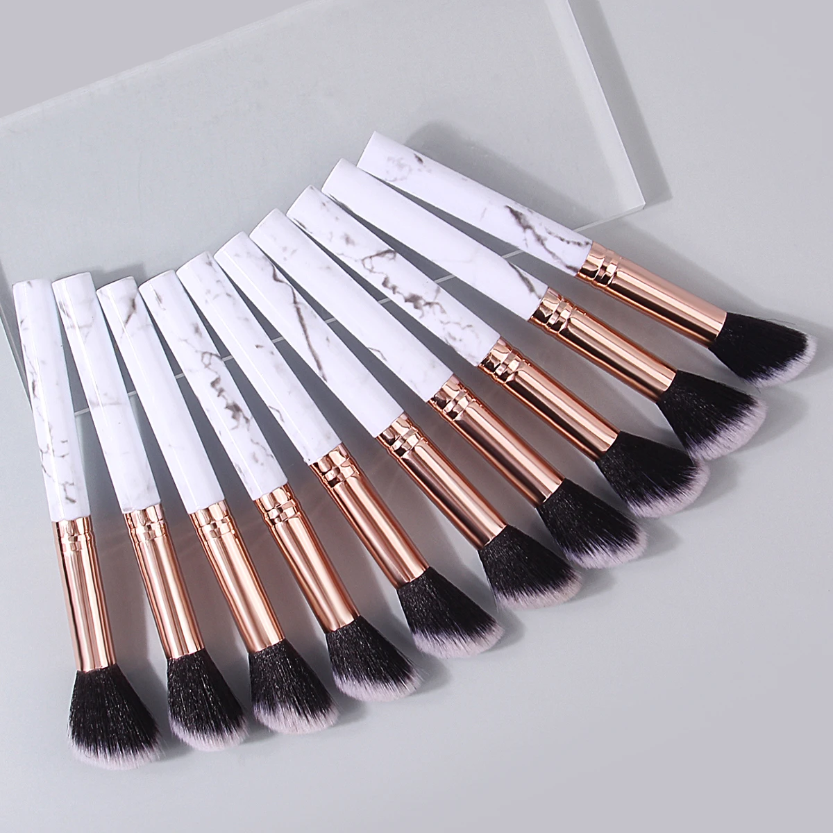 Conjunto de pincéis de maquiagem de mármore com 10 peças, pó solto/blush/pincel de Londres, cerdas macias, ferramentas de maquiagem essenciais para iniciantes
