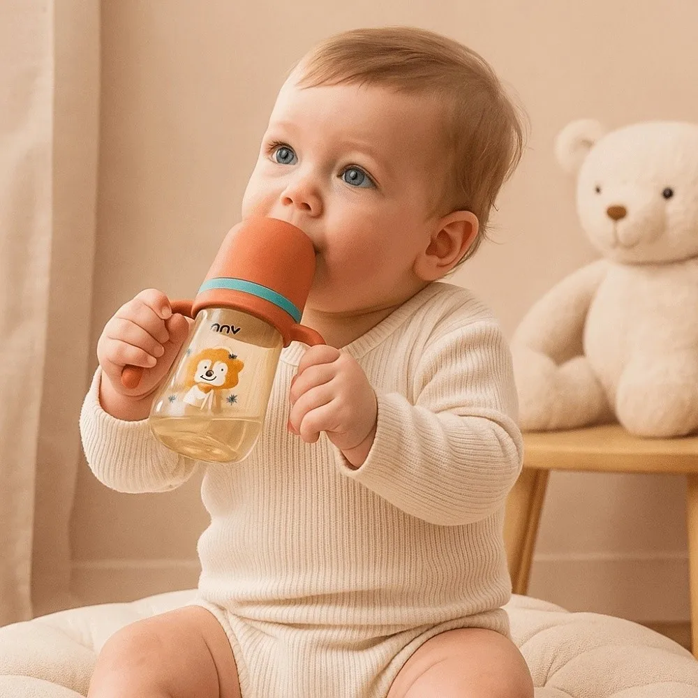 Portable Drop Resistant Newborn Bottle Cartoon Easy Grip Baby Drinking Cup 240ML Wide Neck Baby Bottle Night Feeding
