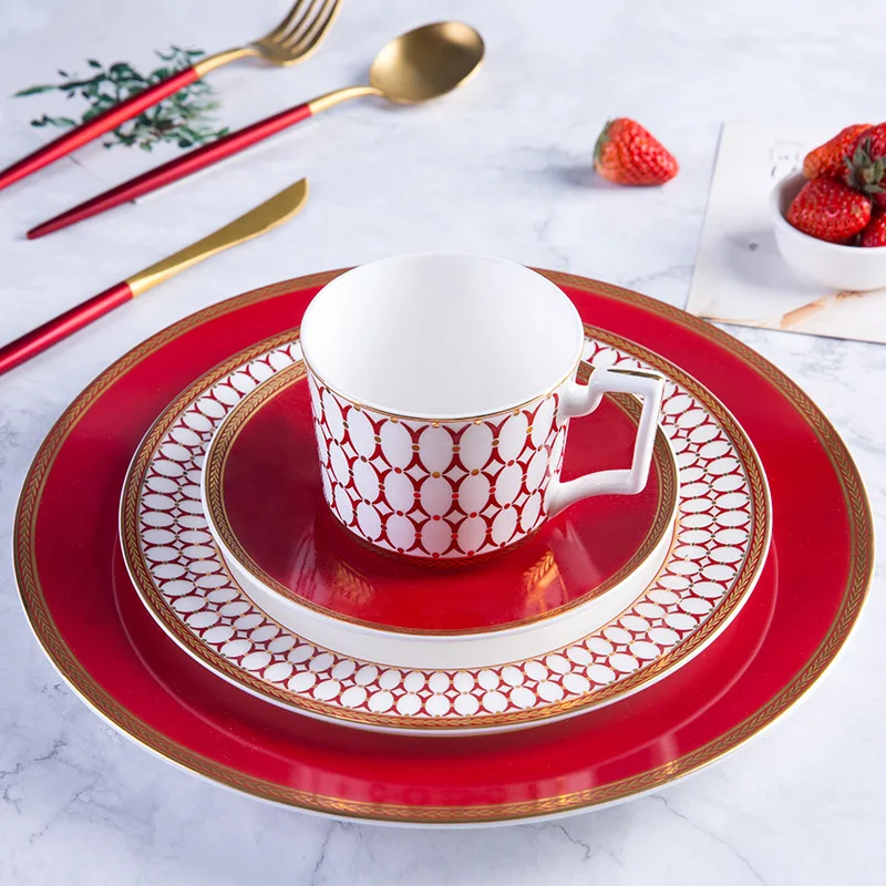 

New fashion trend red tableware table, napkins, placemats, European style Western cuisine plate set tableware