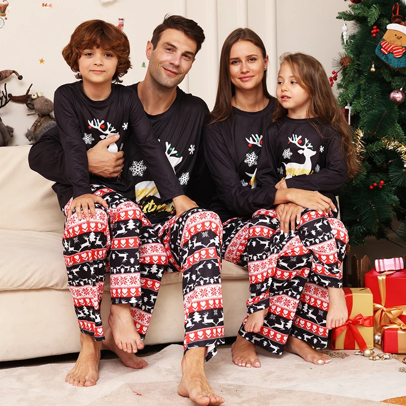 2024 Family Christmas Matching Outfits Adults Kids Pajamas Clothes Set Family Look Dad Mommy And Me Xmas Moose Sleepwear Pyjamas