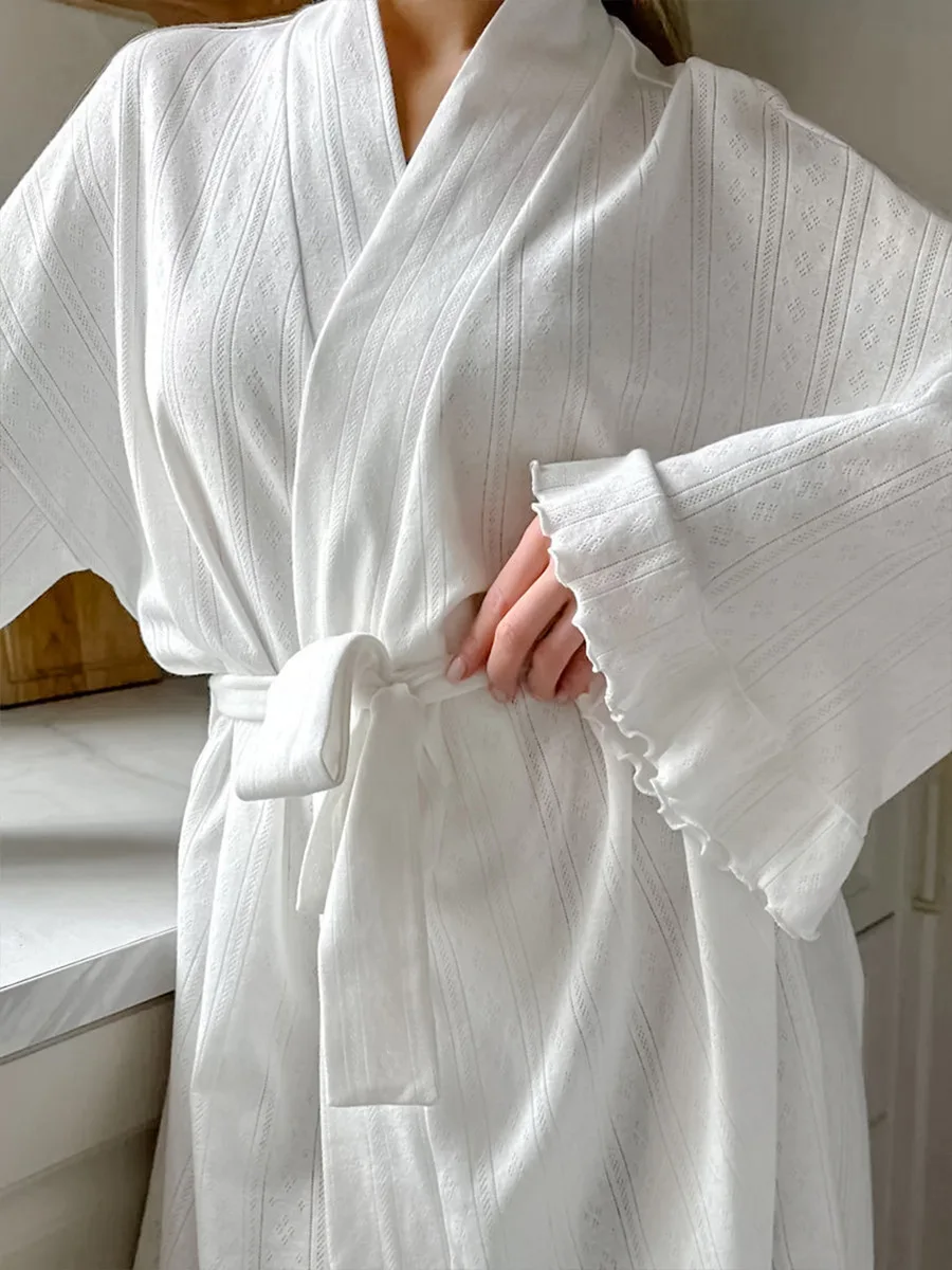 Muzuleva 女性の春の新作白長袖ローブエレガントなフリルトリムオープンフロントパジャマホームウェアローブ