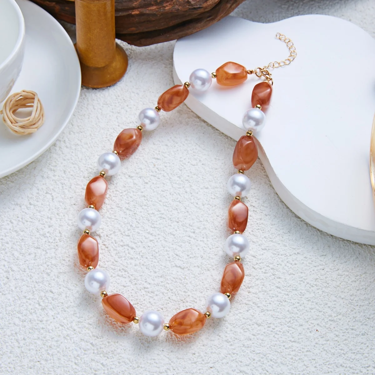 Französische sanfte barocke Halskette mit simulierten Perlen aus rosa Harz für Damen und Herren, elegante, süße, unregelmäßige Perlen, Choker-Schmuck, Geschenk – Detail 30
