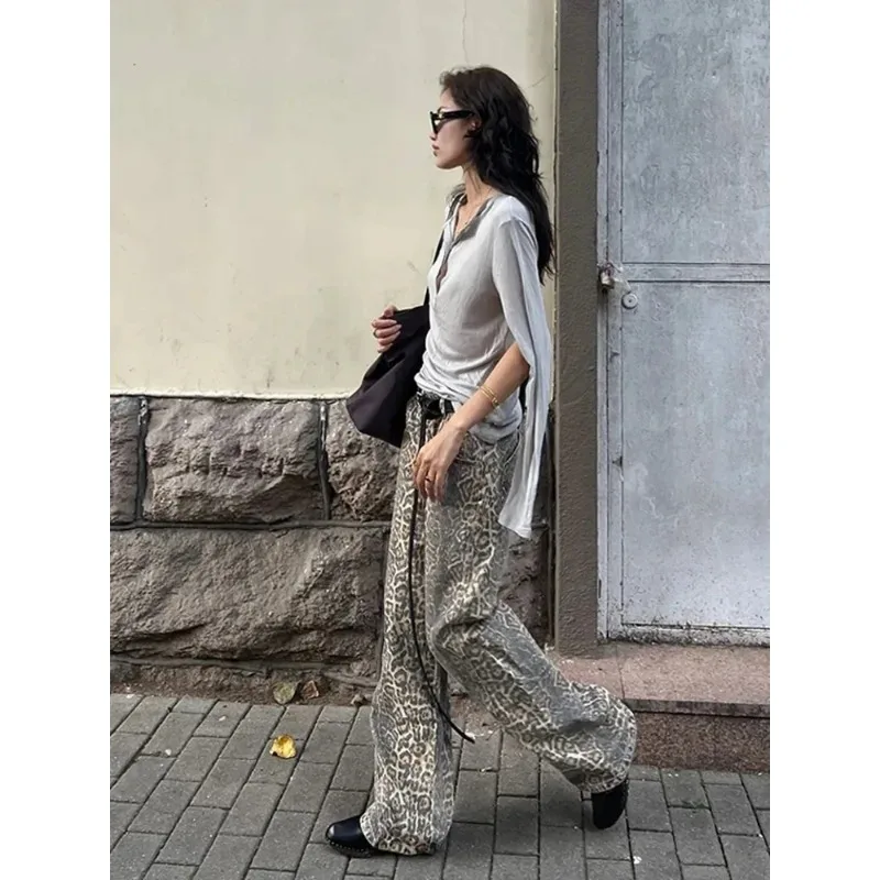 Imagem -05 - Calças Jeans Retas Retrô Feminina e Masculina com Estampa Leopardo Jeans Americano Y2k Solta Casual Versátil Perna Larga Rua Alta 2024