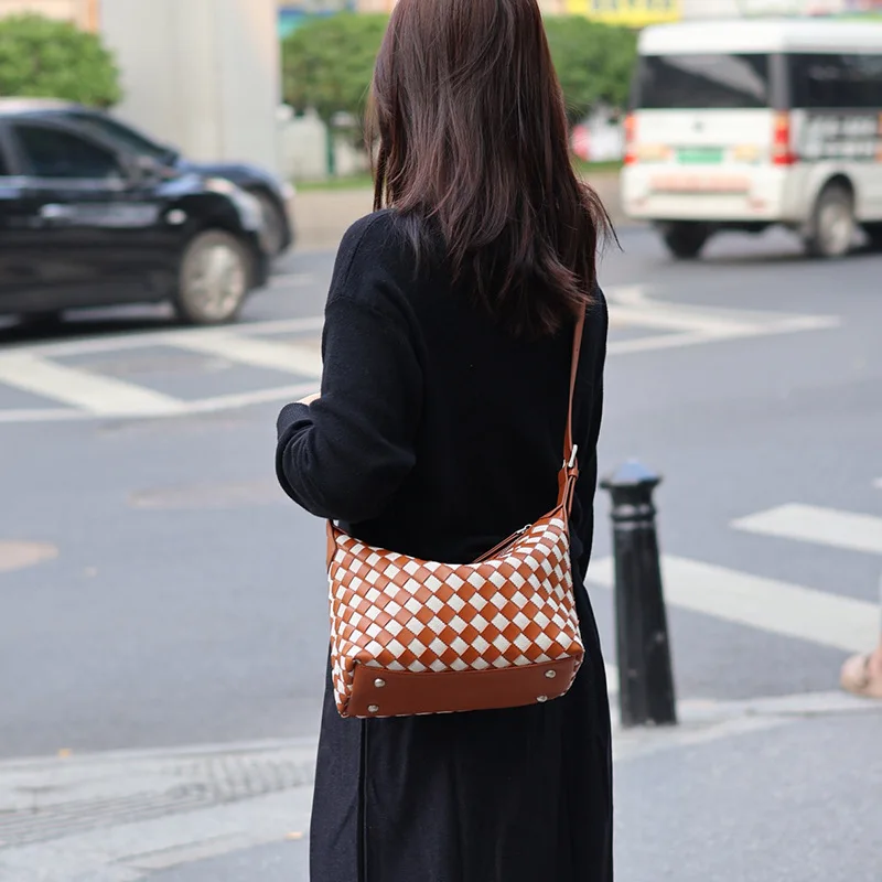 FIRMRANCH 2026 New Special Canvas And Cowhide Patchwork Color-Blocking Woven Design Trend Women's Single Shoulder Crossbody Bag view 2