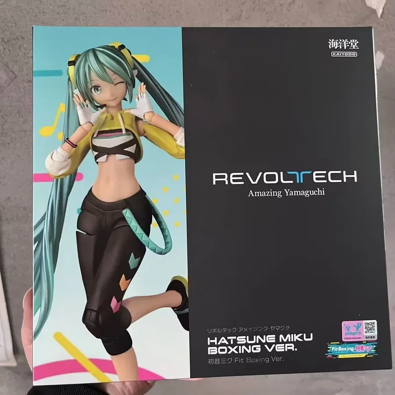 In Stock Original Kaiyodo Revoltech Amazing Yamaguchi Hatsune Miku Boxing Ver. Action Figures for Anime Model Toys