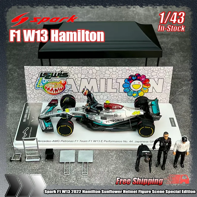 

New Spark 1:43 F1 W13 2022 Japanese Grand Prix Hamilton Sunflower Helmet Figure Scene Special Edition Resin Models Toys Ornament