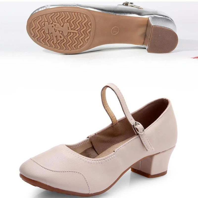 

Женские серебряные танцевальные туфли для квадратных танцев, танцевальные туфли с мягкой подошвой для танцев