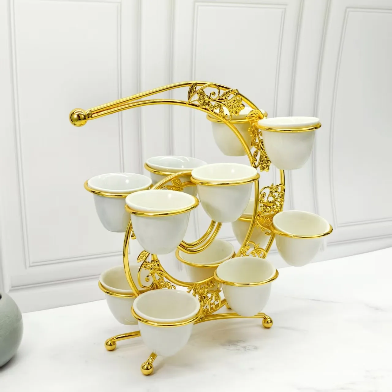 European-style metal wine set with 12 cups afternoon snack tea and wine water rack