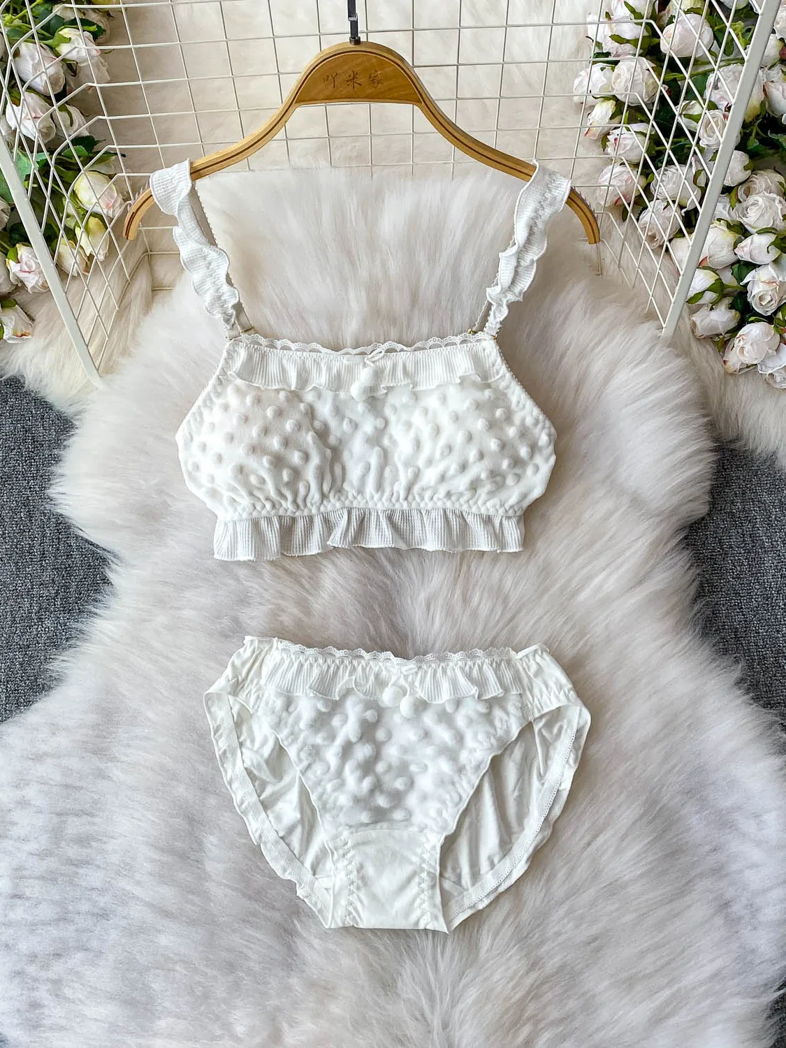 

Женский летний облегающий укороченный топ и сексуальный комплект бикини с кружевной отделкой, модный комплект из двух предметов для молодых женщин