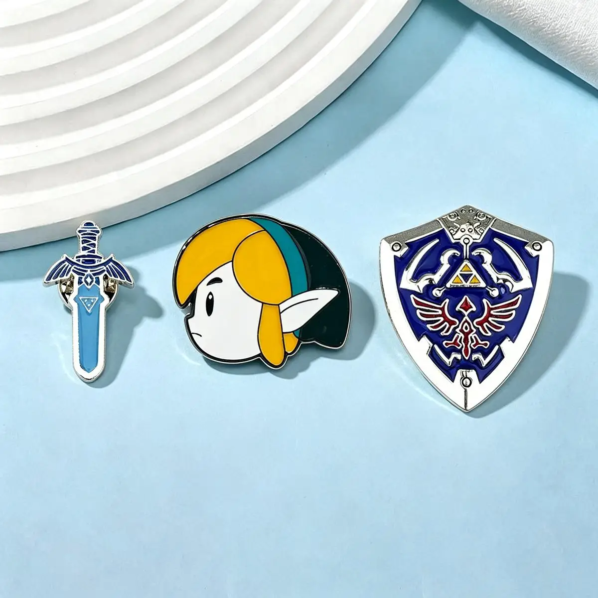 3Pcs/Set Game Master Sword Hylian Shield Enamel Brooch Cartoon Character Link Lapel Metal Badge Cosplay Jewelry Accessories Gift view 6