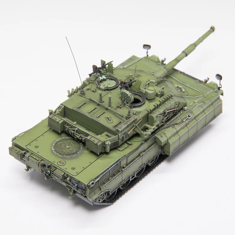 Tanque de batalla principal de Ariete italiano, escala 1:72, C1 PSO, simulación de tanque con orugas de resina, modelo de exhibición estática, regalo coleccionable, recuerdo