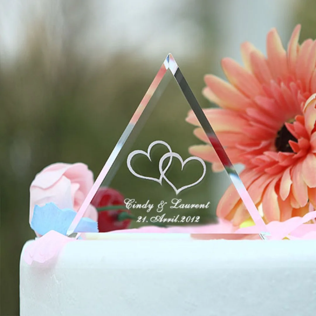 

Free Shipping Personalized Wedding Cake Topper Artificial Crystal Carving Bride and Groom's Name Date Cake Top Wedding supplies