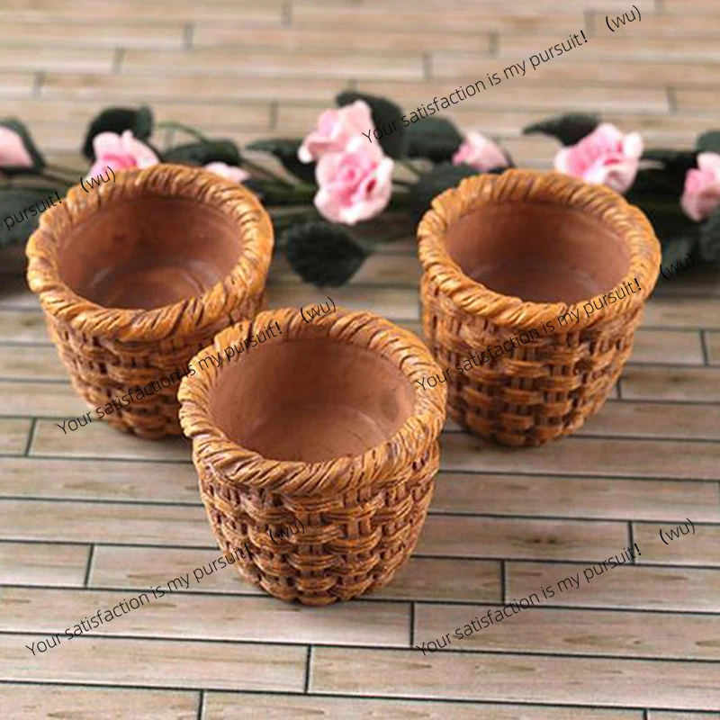 Mini 1/12 cute doll house decoration, rattan frame, hand-woven vegetable food storage basket
