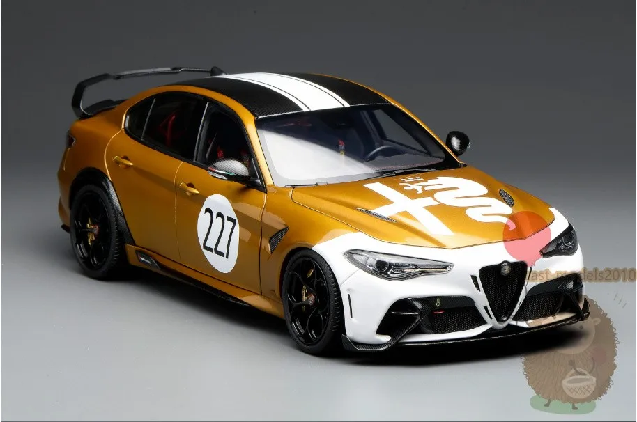 Mh 1/18 Alfa Romeo …