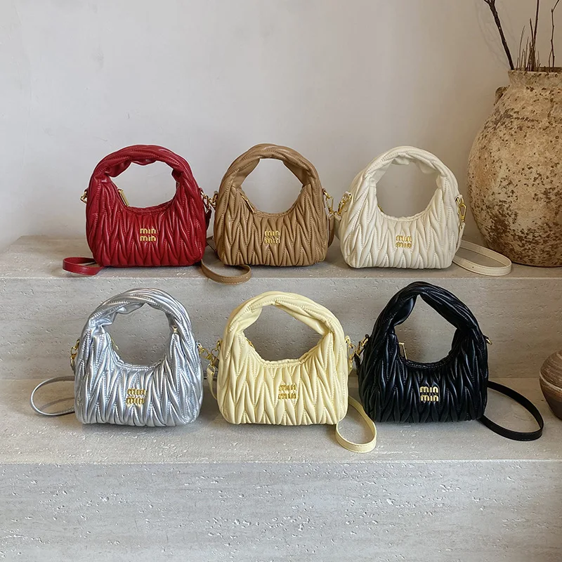 

New Pleated Shoulder Bag Fashion Embroidery Portable Messenger Women's Bag Trend Crescent Cloud Bag