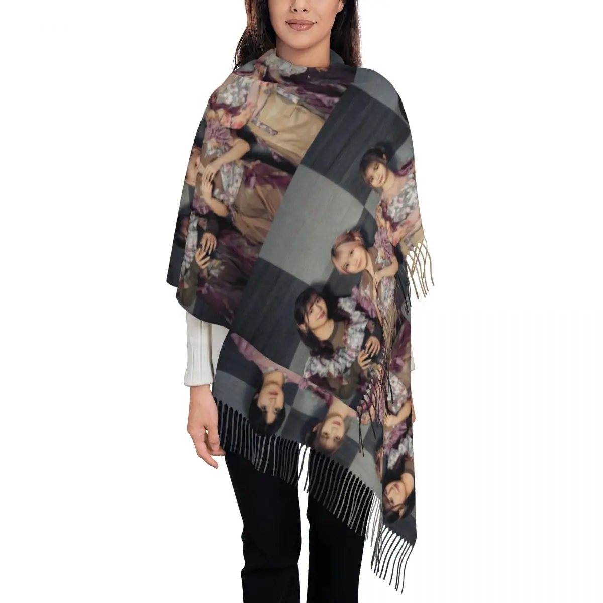 

Custom Female Long Amefurasshi Scarves Women Winter Fall Thick Warm Tassel Shawl Wraps Japan Girl Idol Qroup Scarf