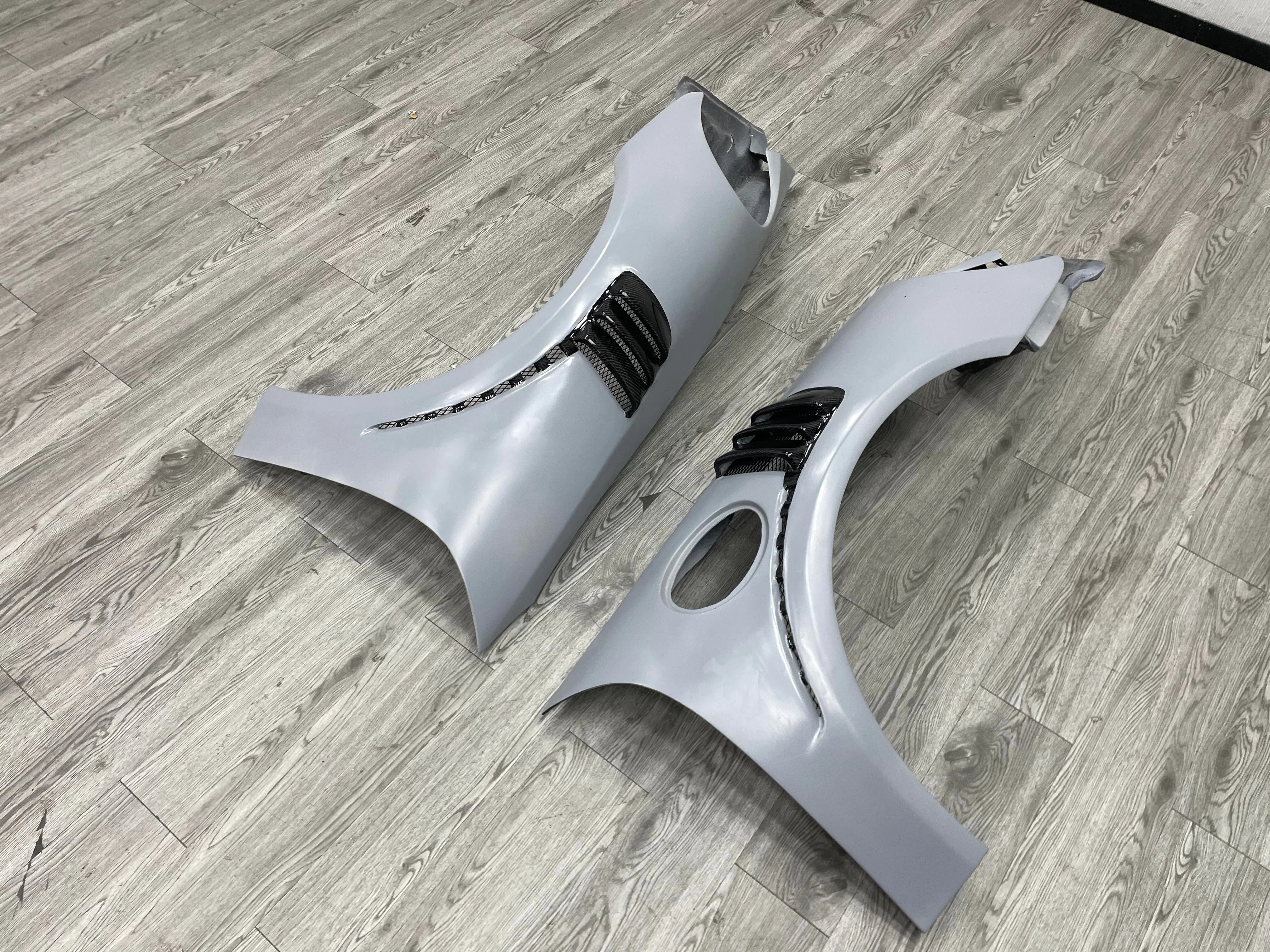 Complete OEM Facelift Conversion & Custom BuildFor 911 991 992 Dry Carbon Fiber Vented Fenders Direct Factory Supply Extreme Ma