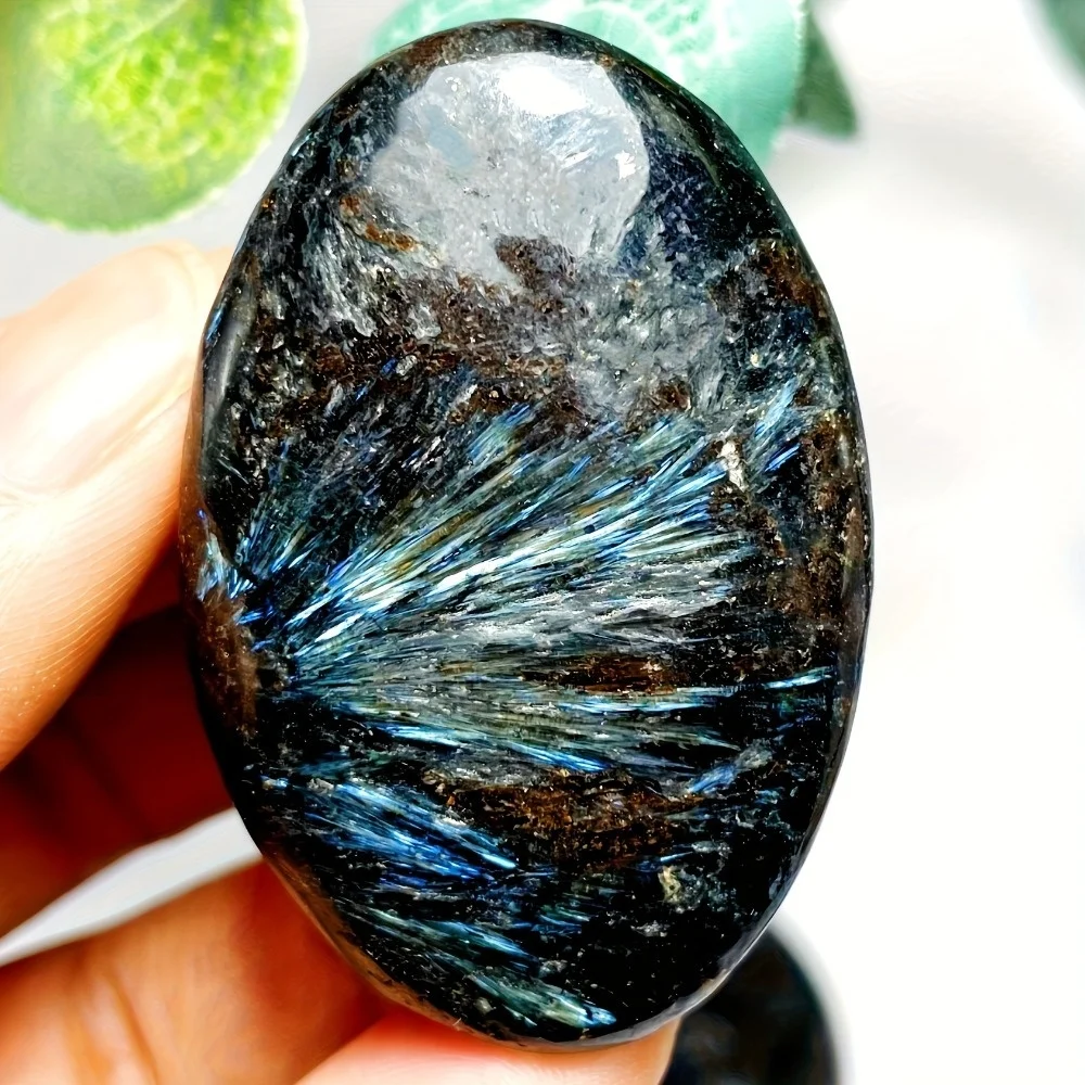 Natural Astrophyllite Palm Stone Pocket Crystal Stone Blue Flash Stone Rock Collectibles Healing Crystals Home Decoration