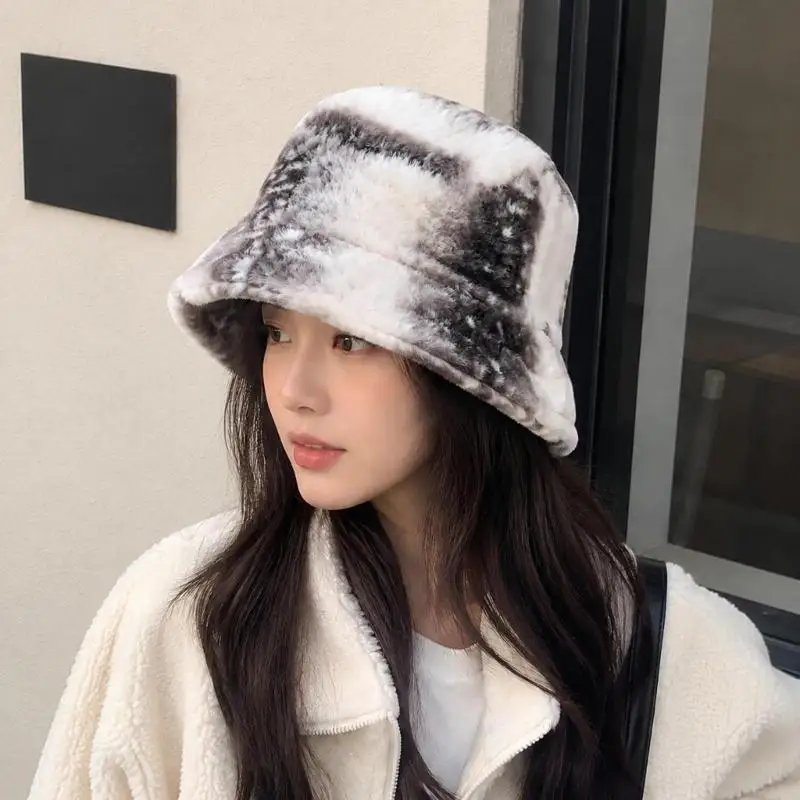 39BD Elk Animal Pattern Plush Bucket Hat Furry Cap for Winter Walks and Commuting