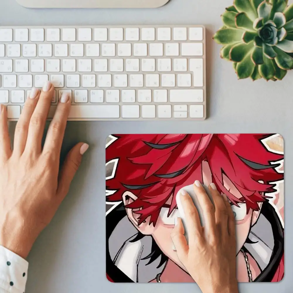 Gokurakugai Alas Mouse Kecil Terkunci Alas Mouse Meja Mouse Komputer Desktop Keyboard Mouse Nirkabel Hadiah untuk Gadis