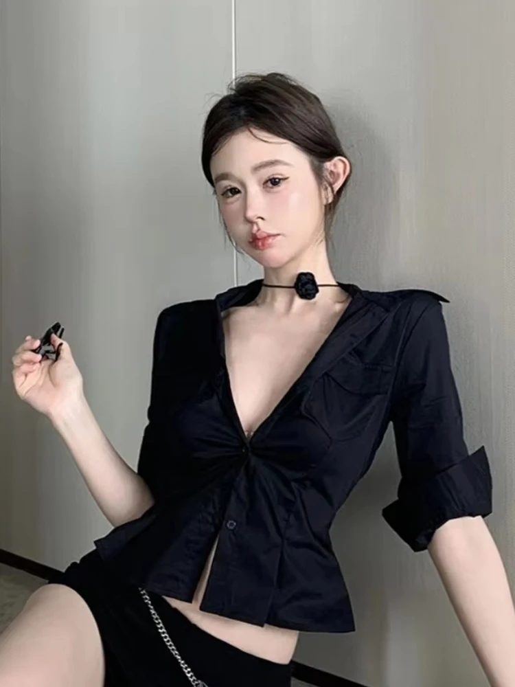Elegancka, dopasowana czarna koszula damska Y2k, seksowna bluzka z dekoltem w serek, zapinana na guziki, nowość 2025, bluzki damskie z rękawem trzy czwarte.