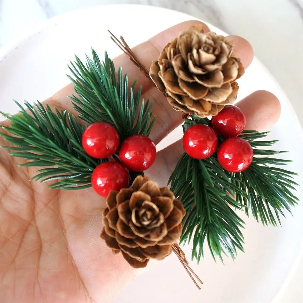 10pcs Artificial Floral Decor Christmas Pine Cone Pine Cone Red Christmas Berry Christmas Ornament DIY Home Xmas Gift Box Decor