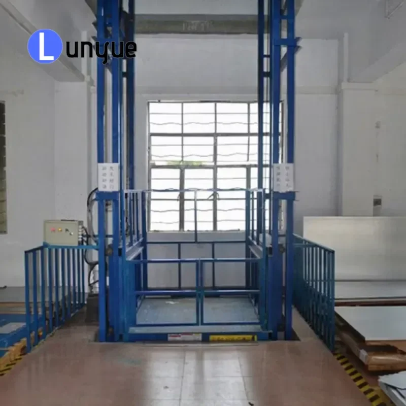 CE ISO9001 Approved Modern Electric Material Elevator with Anti-slip Work Platform and High Strength Steel for Workshop