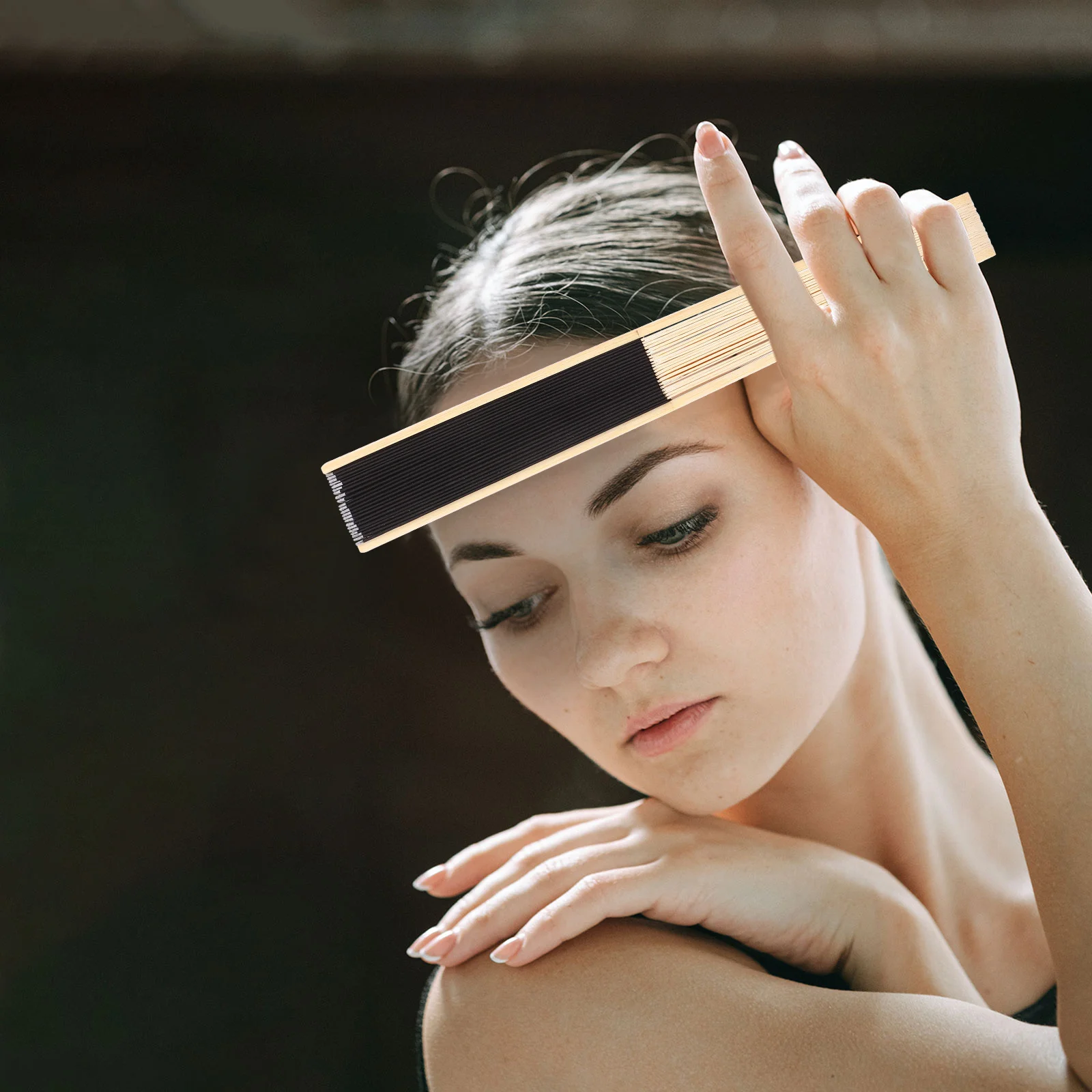 

2pcs Wedding Favors Folding Hand Fan Portable Retro Chinese Style Decorative Fan For Dance Party Bridal Shower With Mesh Bag