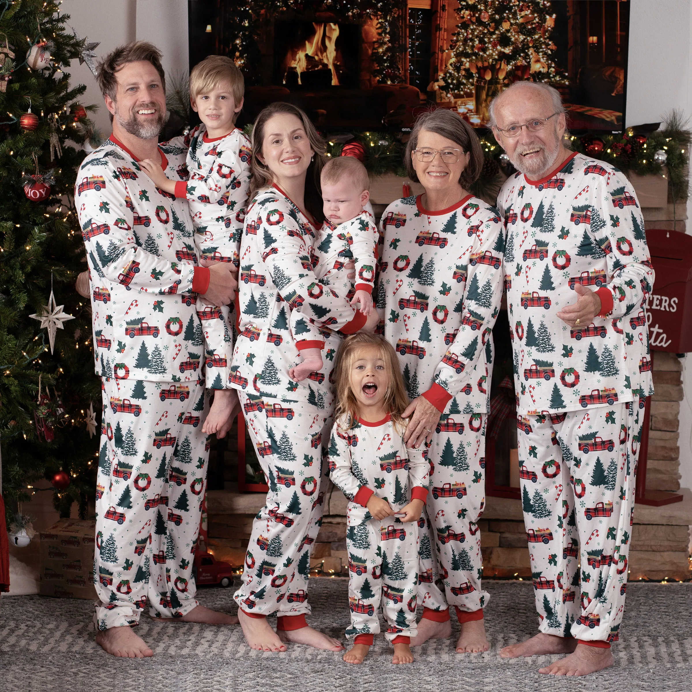 PatPat Matching Christmas Pajamas Tree & Car Print White Long-sleeve Pajamas Sets