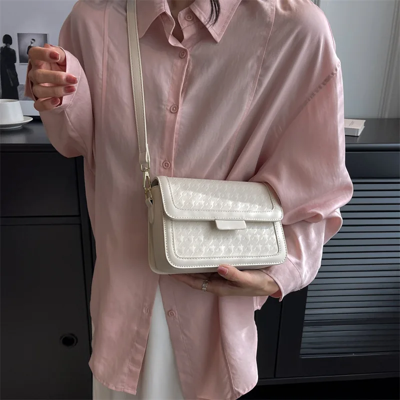 Summer PU Single Shoulder Bag for Women Japanese and Korean Fashion Simplicity Commuter Crossbody Bag Flap Small Square Bag