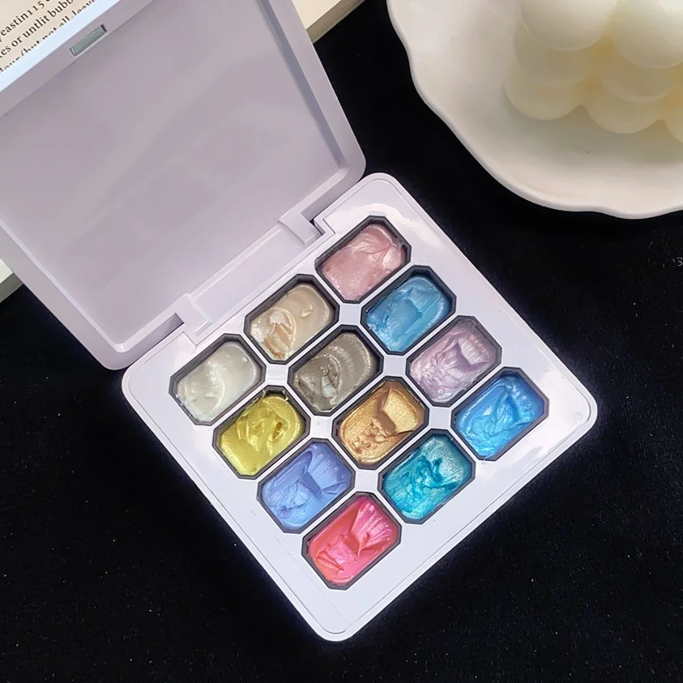 2026 Autumn/Winter New Arrival Super Whitening 3D No-Wipe 12-Grid Dream Embossed Gel, Texture Pat Emboss Nail Art
