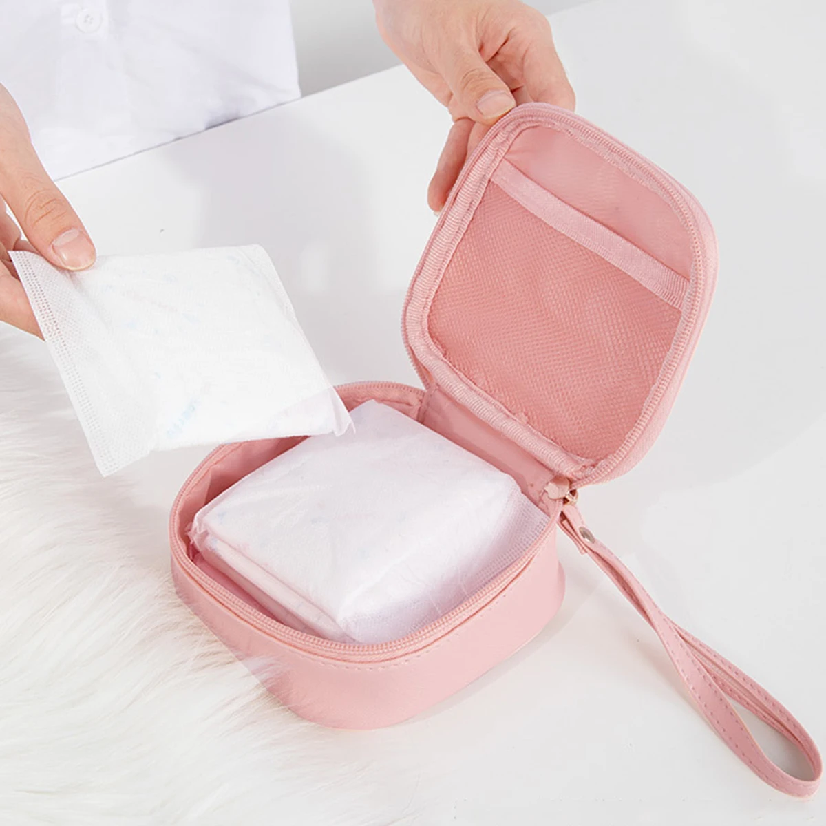 PU Portable Waterproof Sanitary Napkin Storage Bag