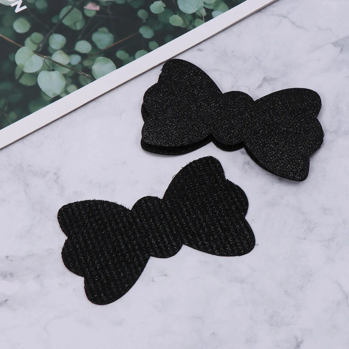 

10Pcs Hair Stickers Large No-Metal Elastics Easy Apply Traceless Bang Stickers Perfect for Medium Thick Hair Workout Ponytail