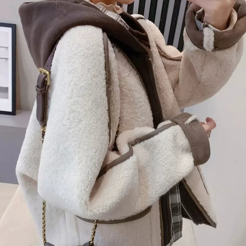 Clearance and Leaking Large Size Women Clothing Niche Design Lamb Wool Short Coat 2022 Autumn and Winter Loose Age-reducing Tops