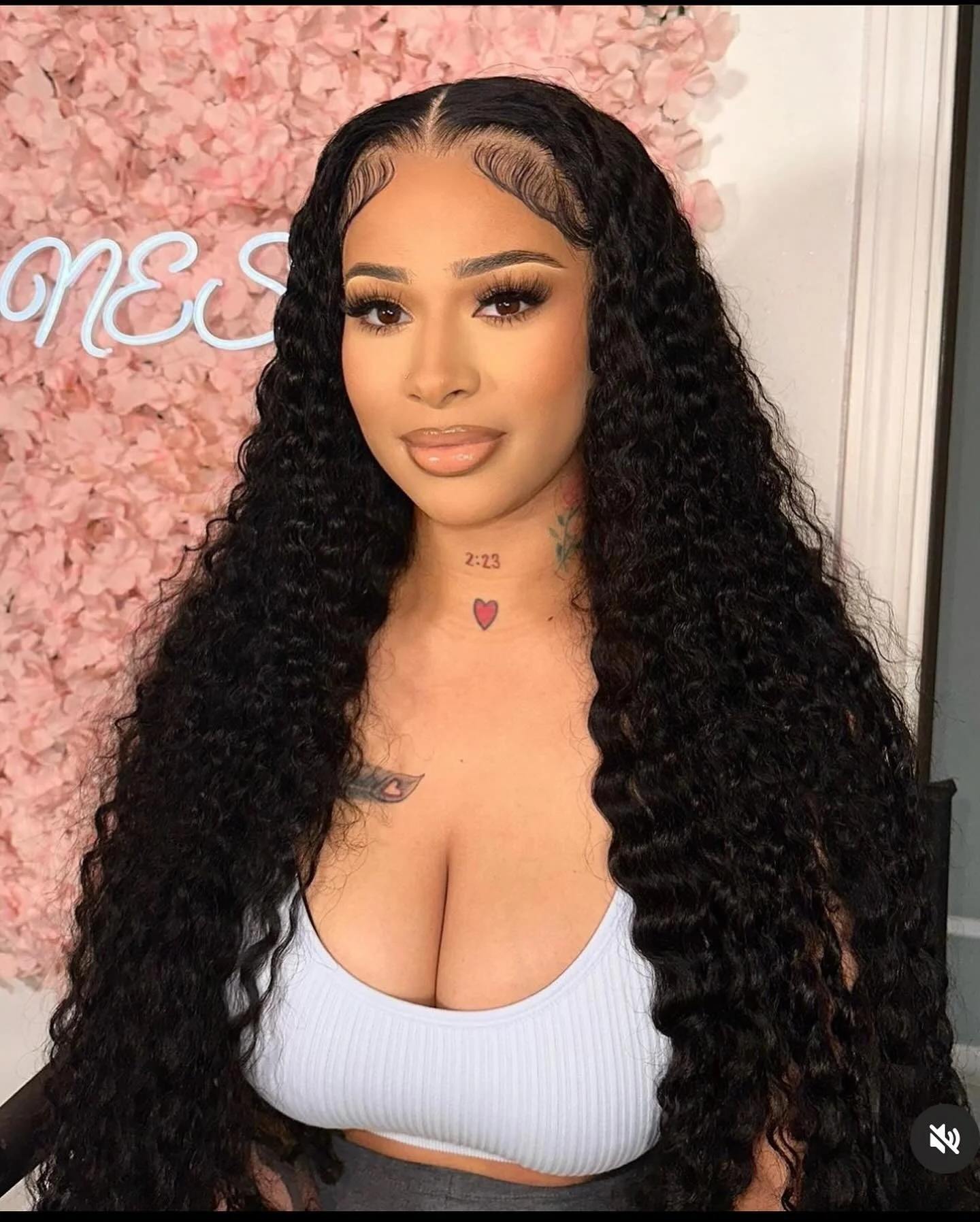 

Deep Wave 13x4 Natural Color 13x6 Lace Front Wigs Human Hair Transparent 220Density Pre Plcked 5x5 Curly Frontal Wig For Women1B