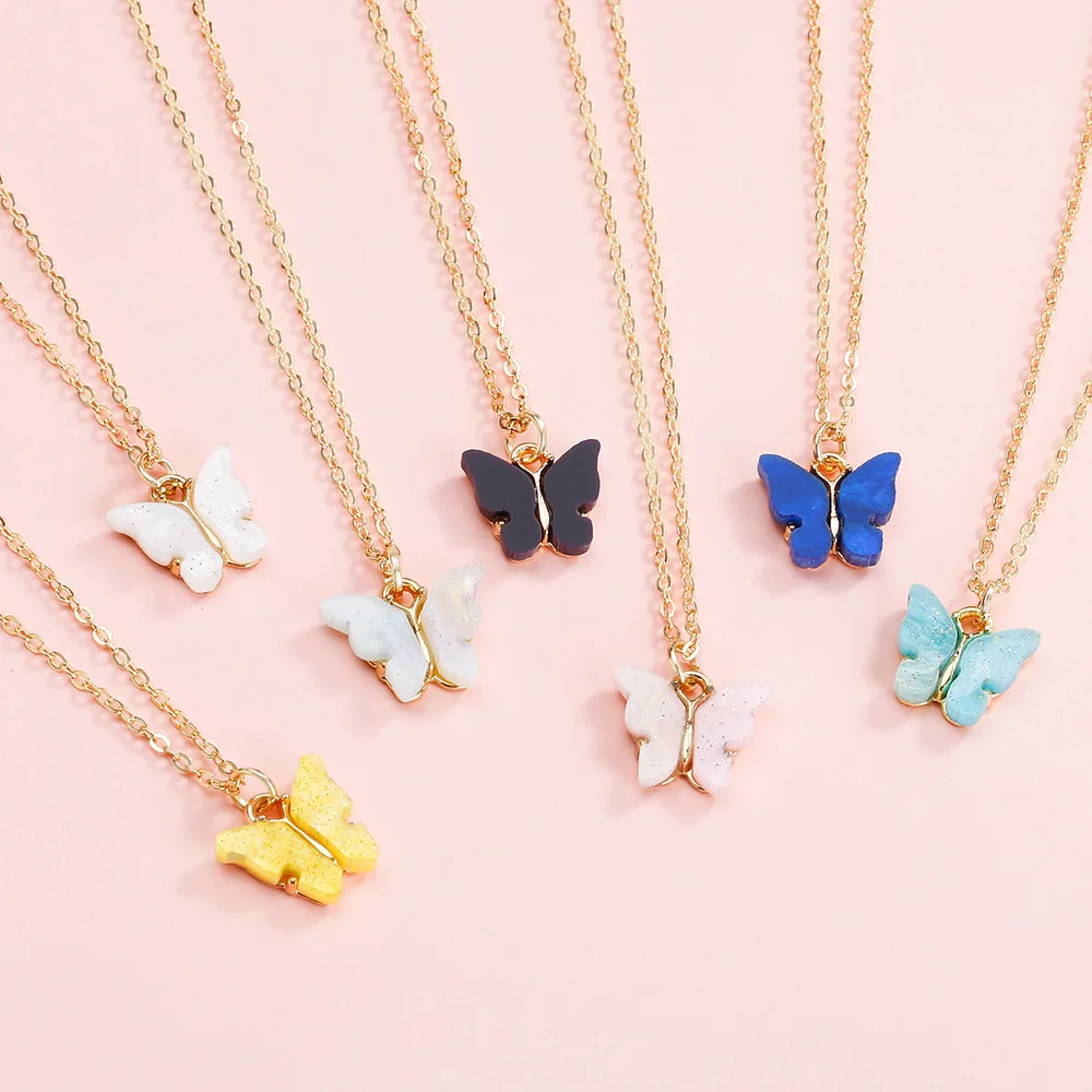 

A popular butterfly pendant necklace from Japan and South Korea, a versatile collarbone chain accessory