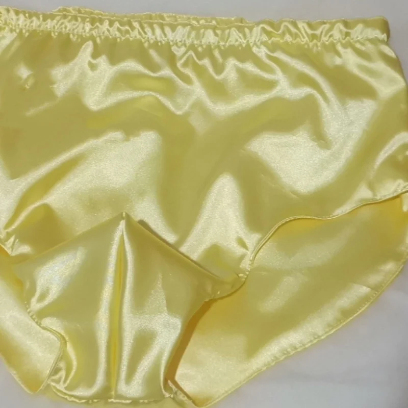 Men Solid Color Double-sided Silky Satin Briefs Elastic Waistband Comfortable Soft Silky Touch Bulge Panties Home Wear Underwear