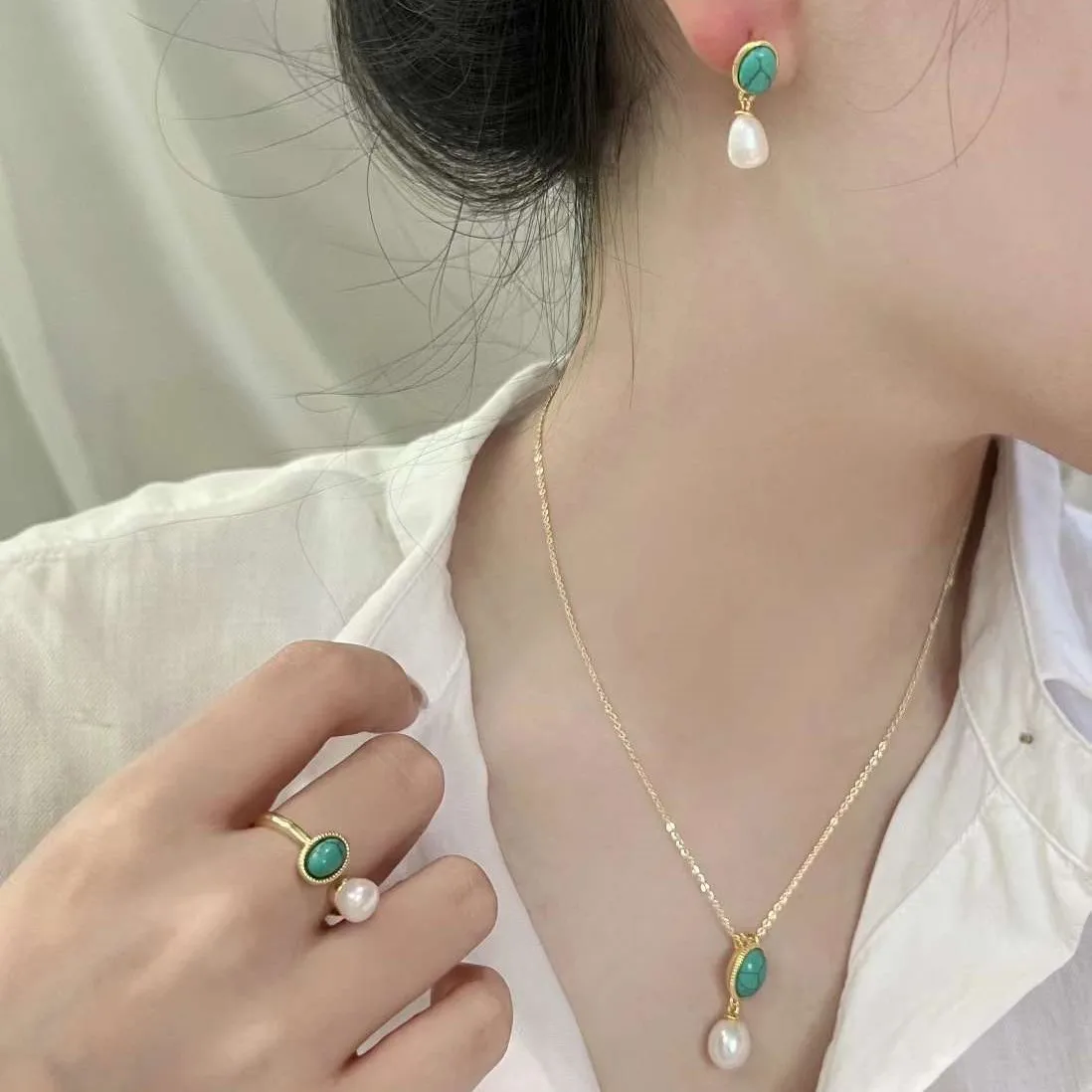 N Turquoise Set Natural Half Hole Rice Shaped Water Droplet Shaped Freshwater Pearl Pendant Necklace Earring Ring Set