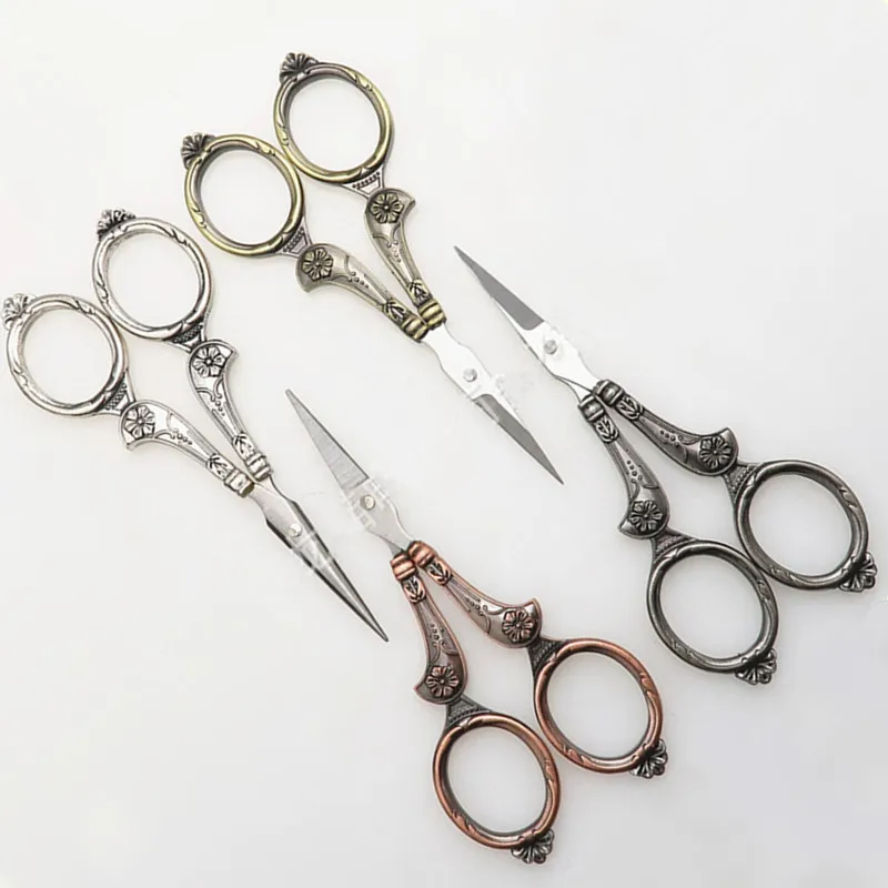 Fashion Retro Carved Stainless Steel Scissors Handicraft Paper Cutter Tool Home Tailor Cross Stitch Shears School Office Supply