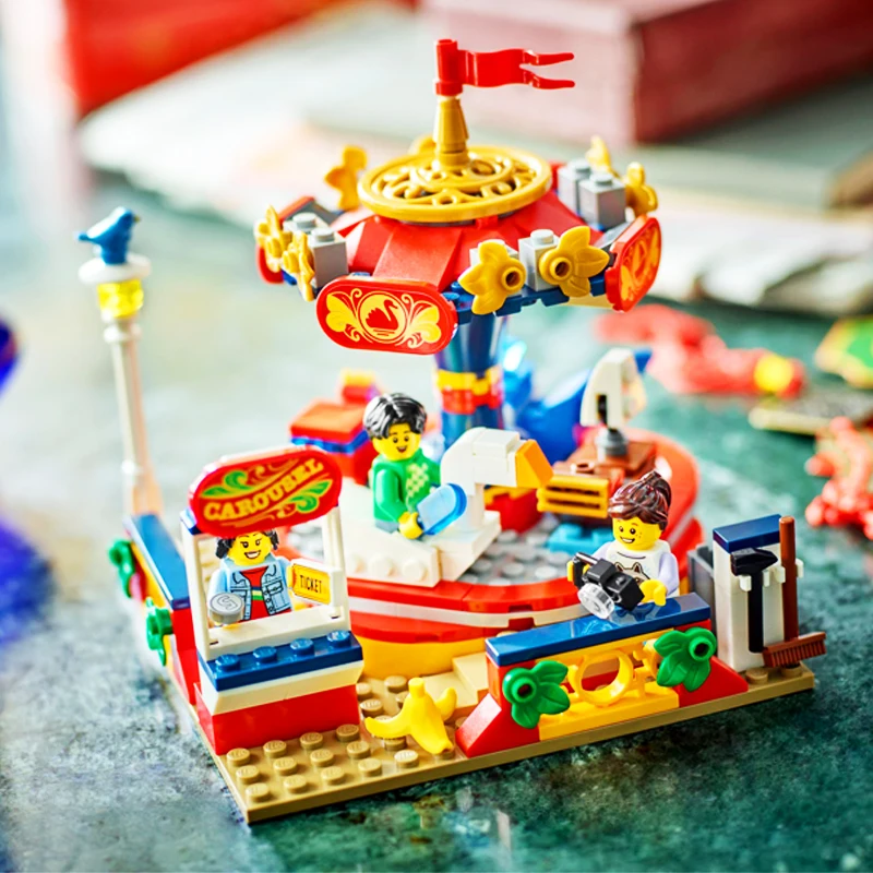 LEGO 40714 Carousel Ride Special Edition