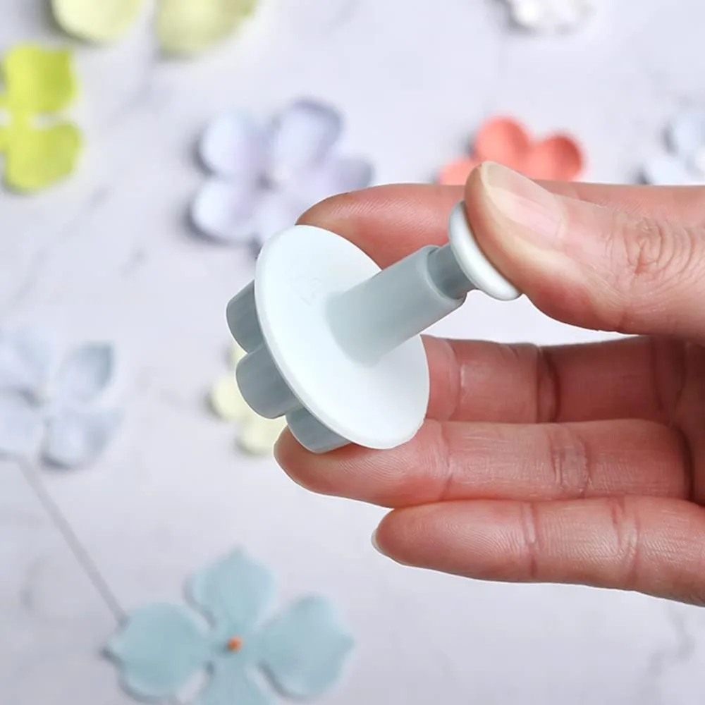 Cookie Cutters Plunger Cutter Cake Decorating Daisy Peach Blossom Flower Fondant Embossing Tool Sugarcraft Decorating Kits